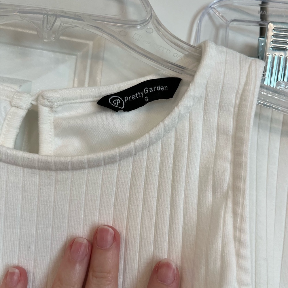 White Ribbed two piece set - Picture 5 of 11